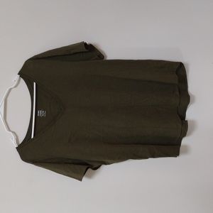 Olive Green Old Navy Relaxed TShirt in XL